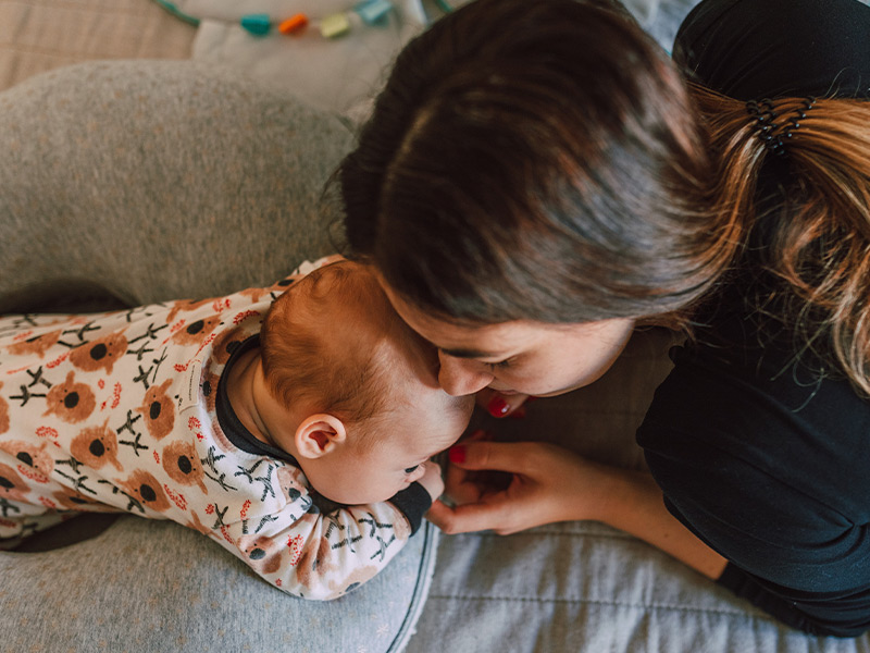 Tortícolis en bebés: qué es, síntomas y tratamientos